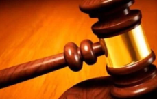 “五外卖骑手钢管互砸手指骗保案：骗保获刑，法律不容侥幸”