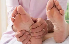 双脚是全身健康“放大镜”